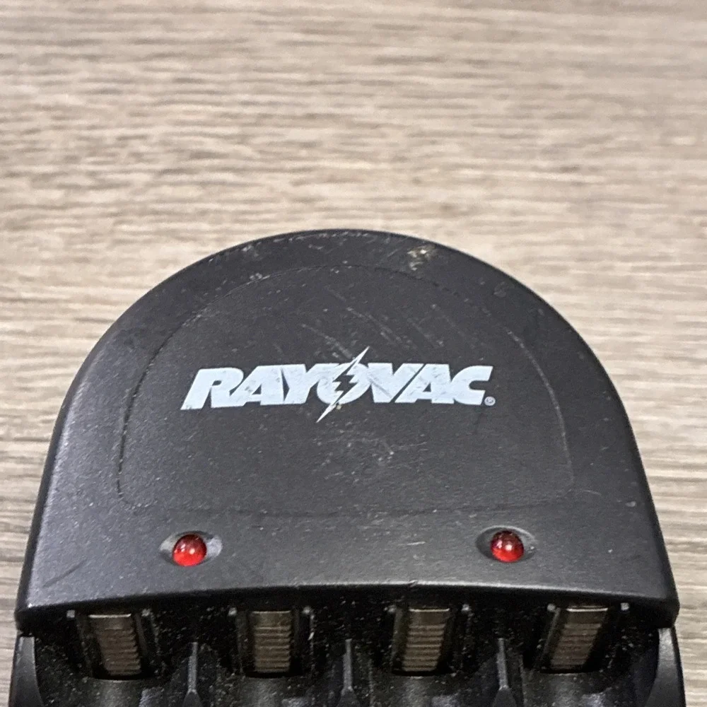 Rayovac PS13 AA/AAA NiMH Battery Charger 2.8VDC/160mA 2.8VDC/70mA